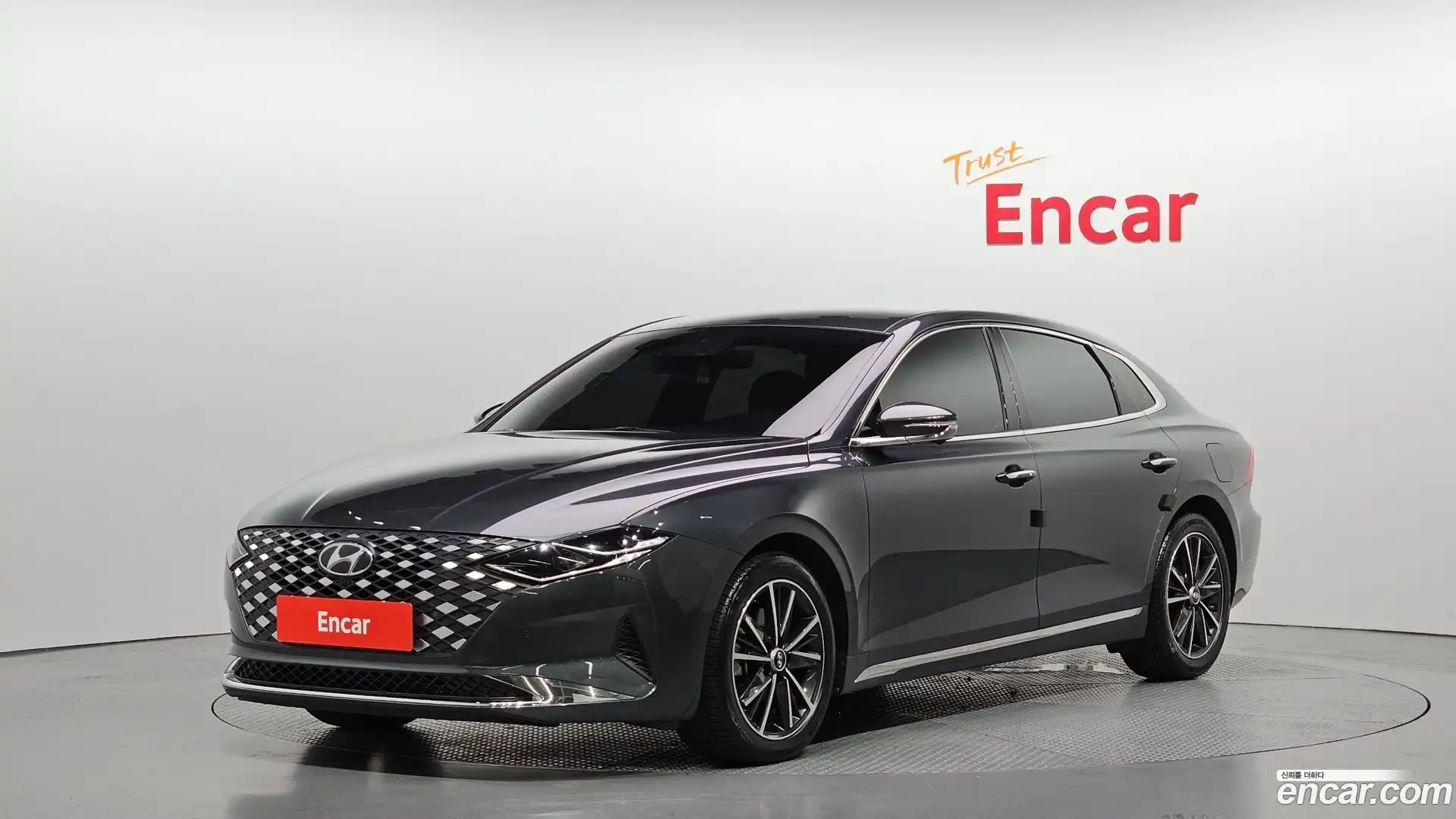 Grandeur Hyundai 2022.2-OUTER-001