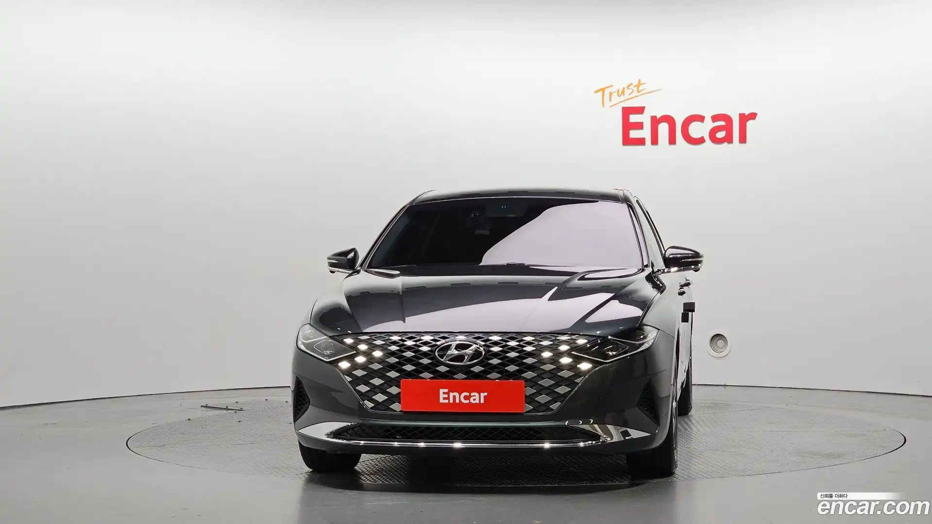 Grandeur Hyundai 2022.2-OUTER-003