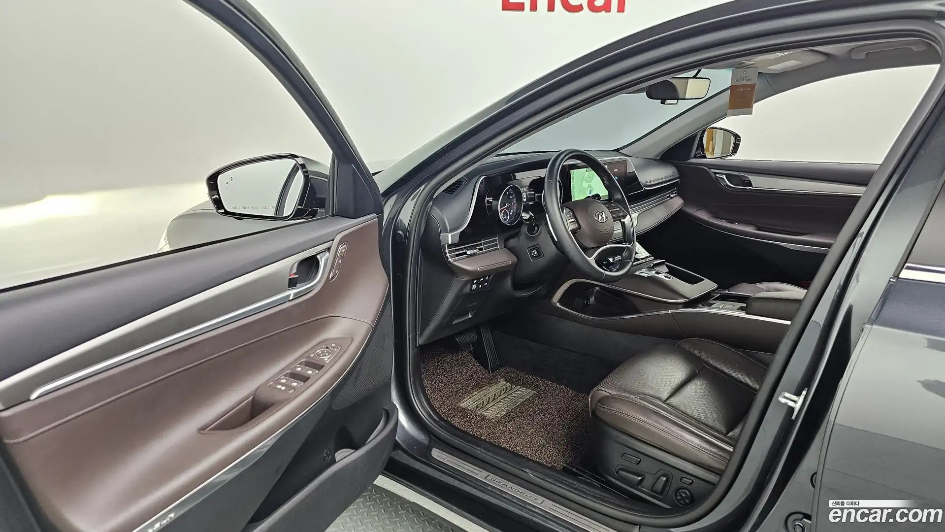Grandeur Hyundai 2022.2-INNER-010