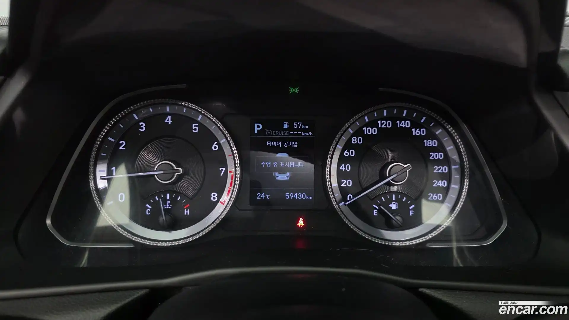 Sonata Hyundai 2019.4-INNER-008