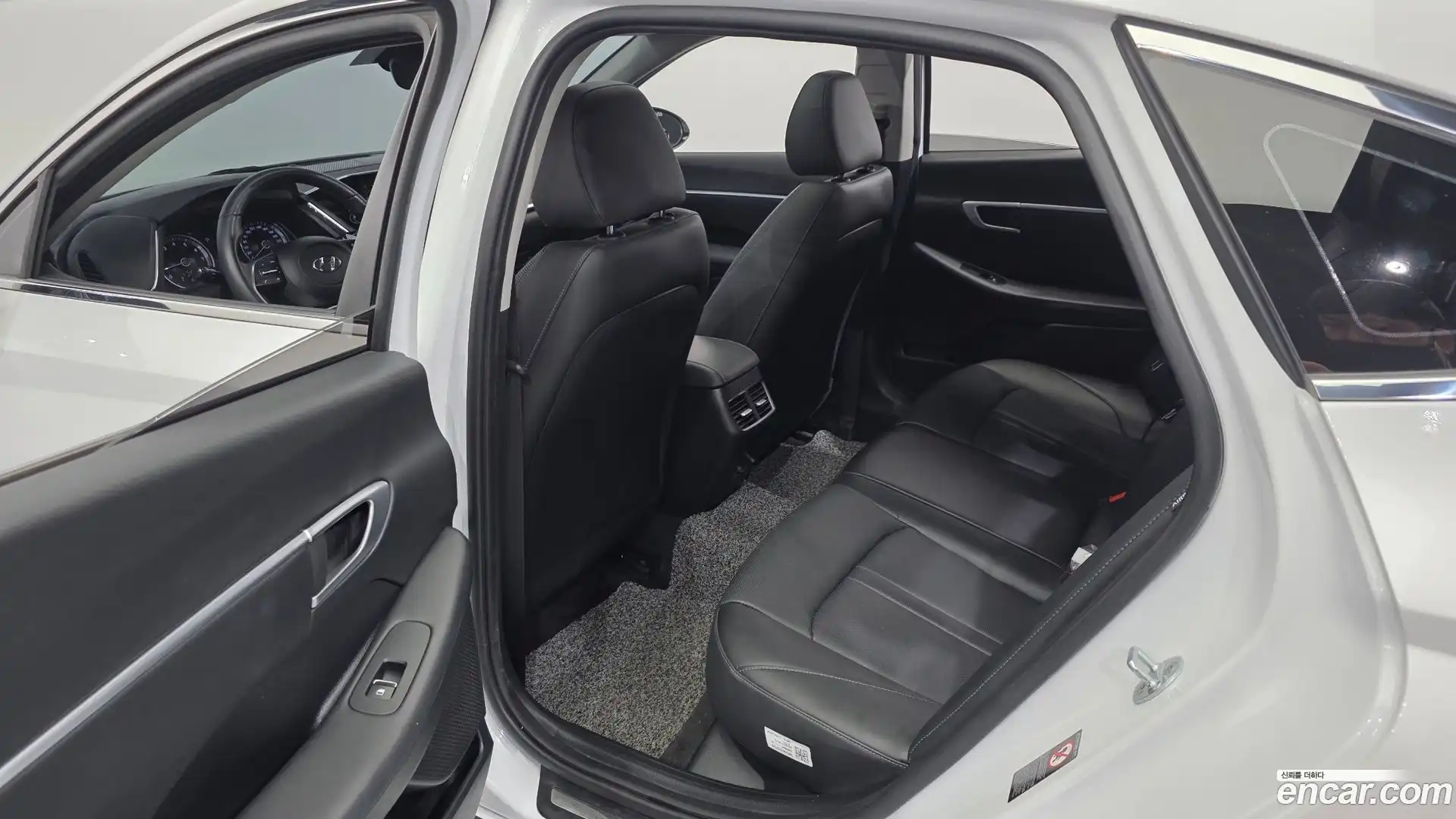 Sonata Hyundai 2019.4-OPTION-015