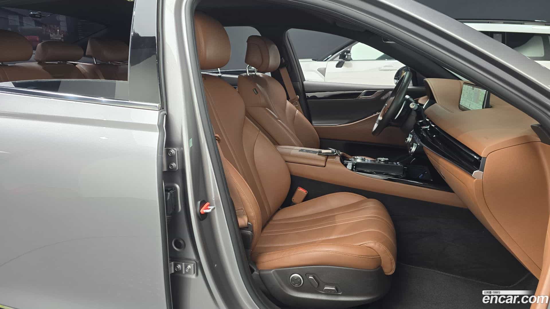 G80 Genesis 2023.4-INNER-036