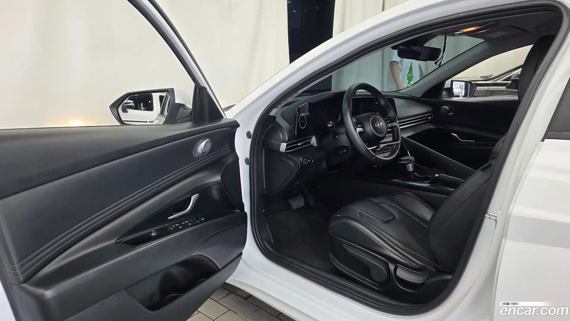 AVANTE Hyundai 2023.2-INNER-010