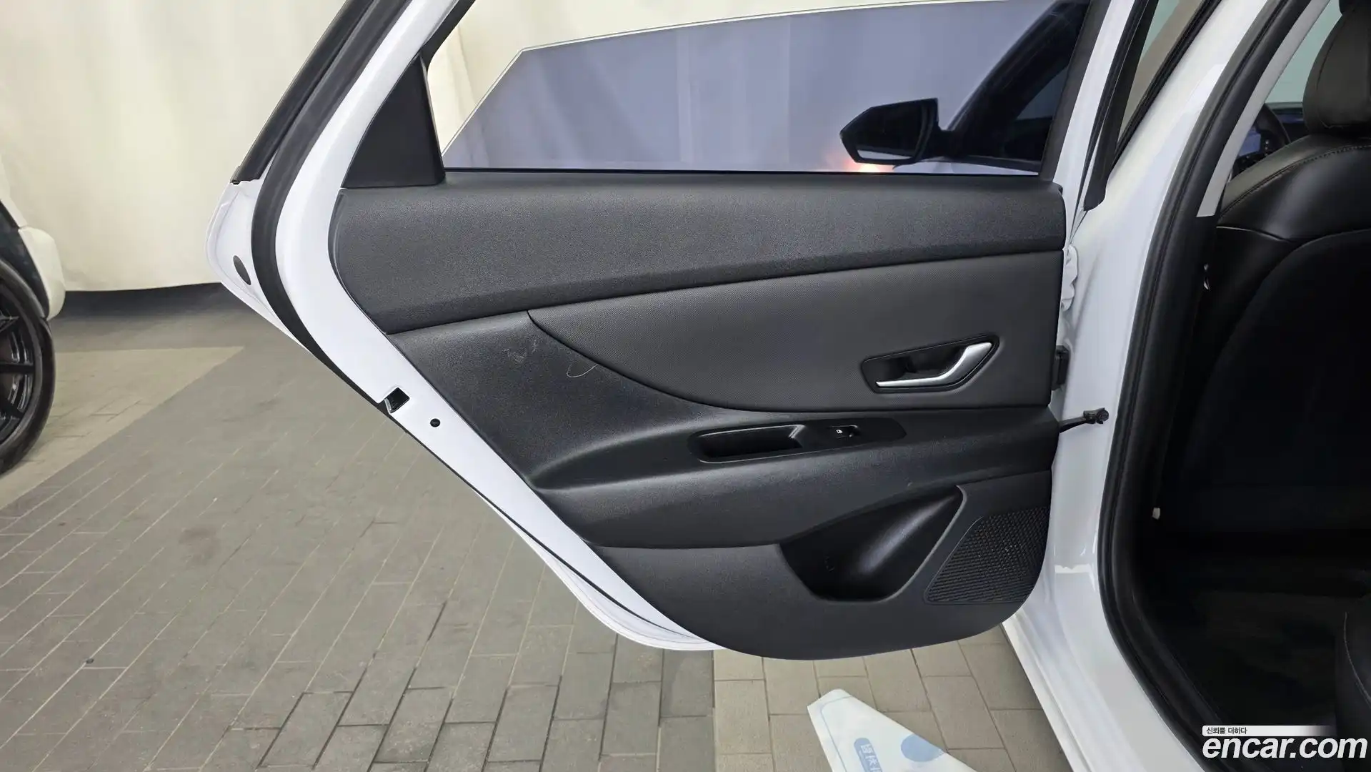 AVANTE Hyundai 2023.2-INNER-035