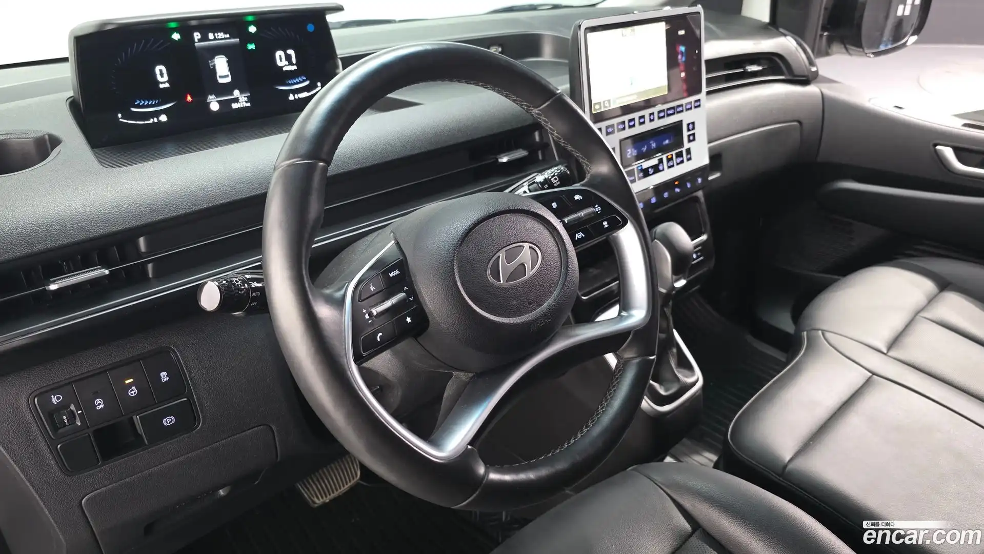 Staria Hyundai 2025.3-OPTION-018