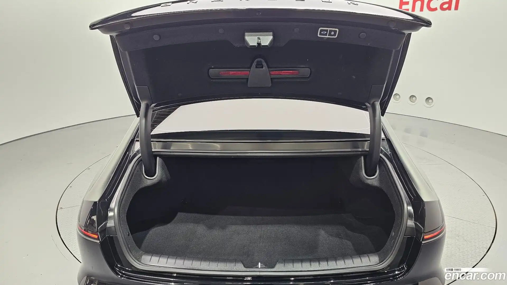 Grandeur Hyundai 2023.3-OPTION-024