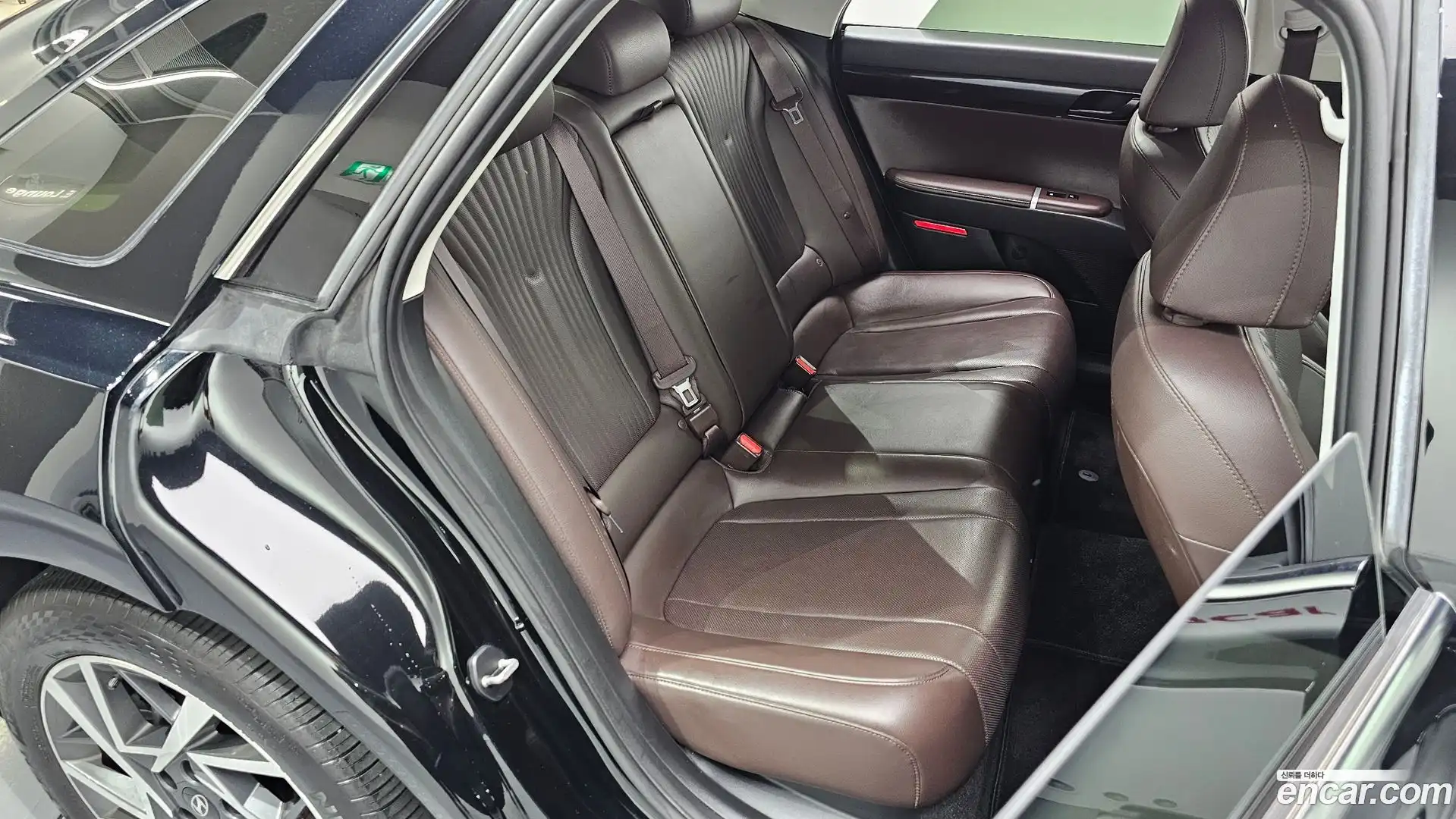 Grandeur Hyundai 2023.3-INNER-036