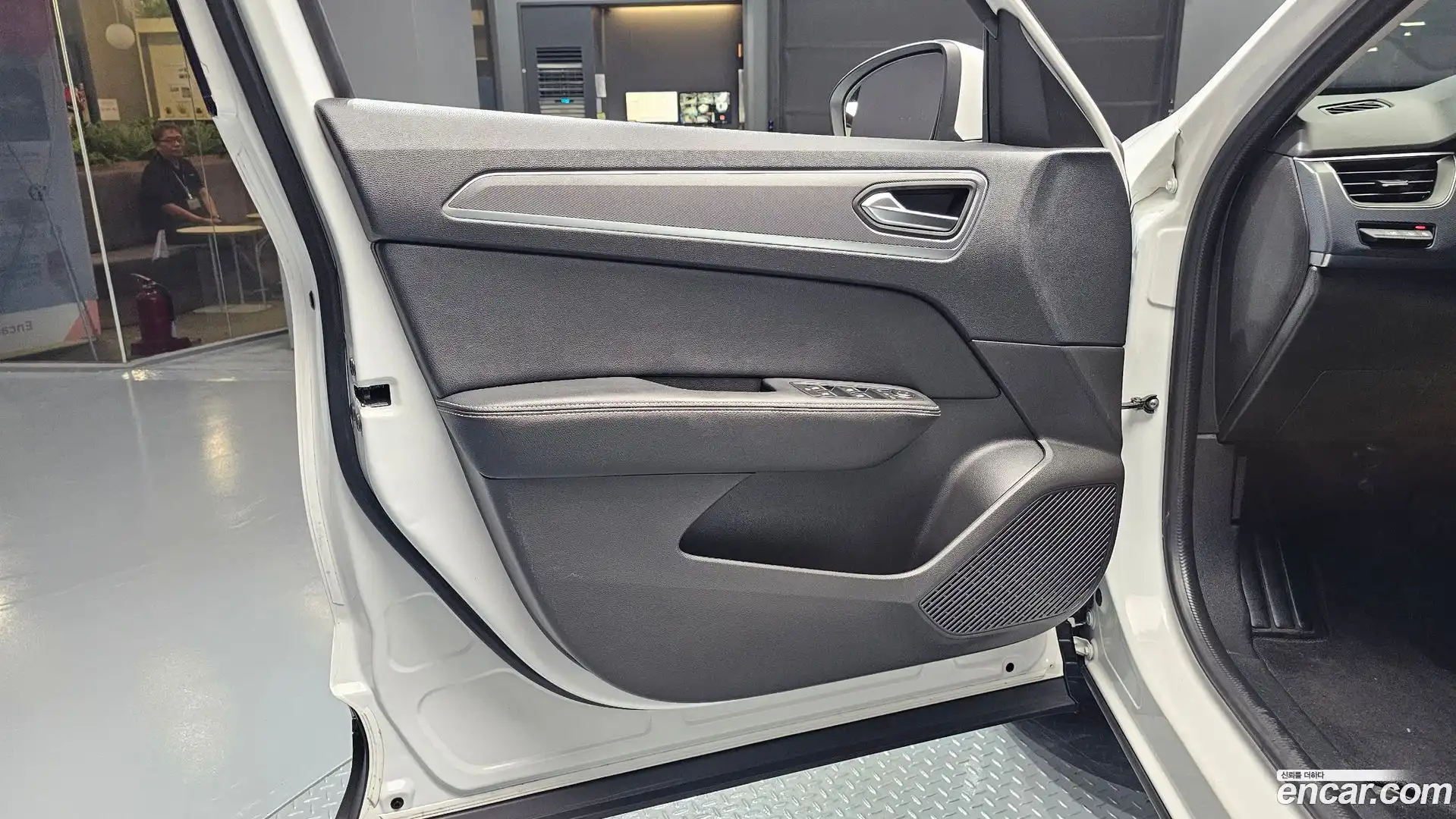 XM3 Renault Korea 2022.5-INNER-034