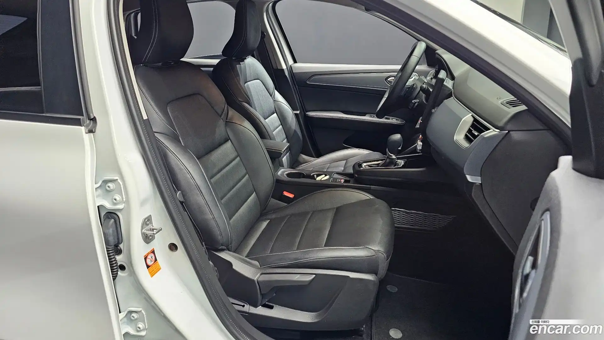 XM3 Renault Korea 2022.5-INNER-036