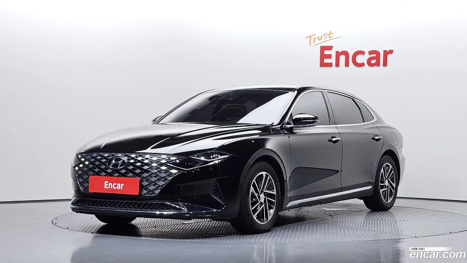 Grandeur Hyundai 2022.3-OUTER-001