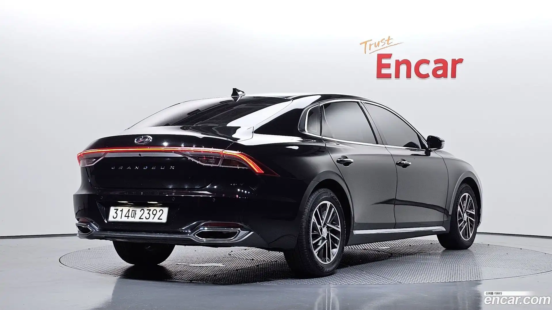 Grandeur Hyundai 2022.3-OUTER-002