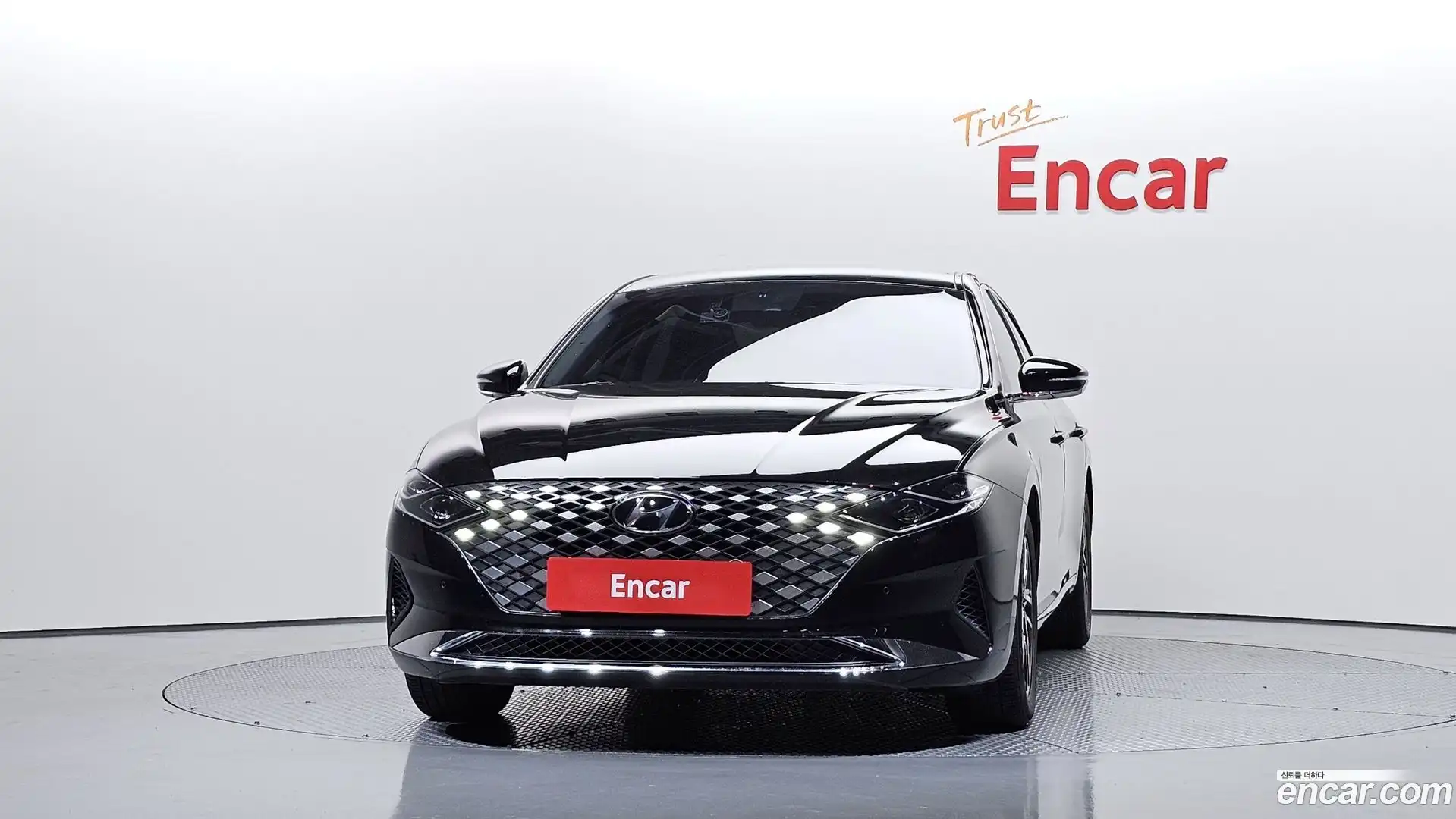 Grandeur Hyundai 2022.3-OUTER-003