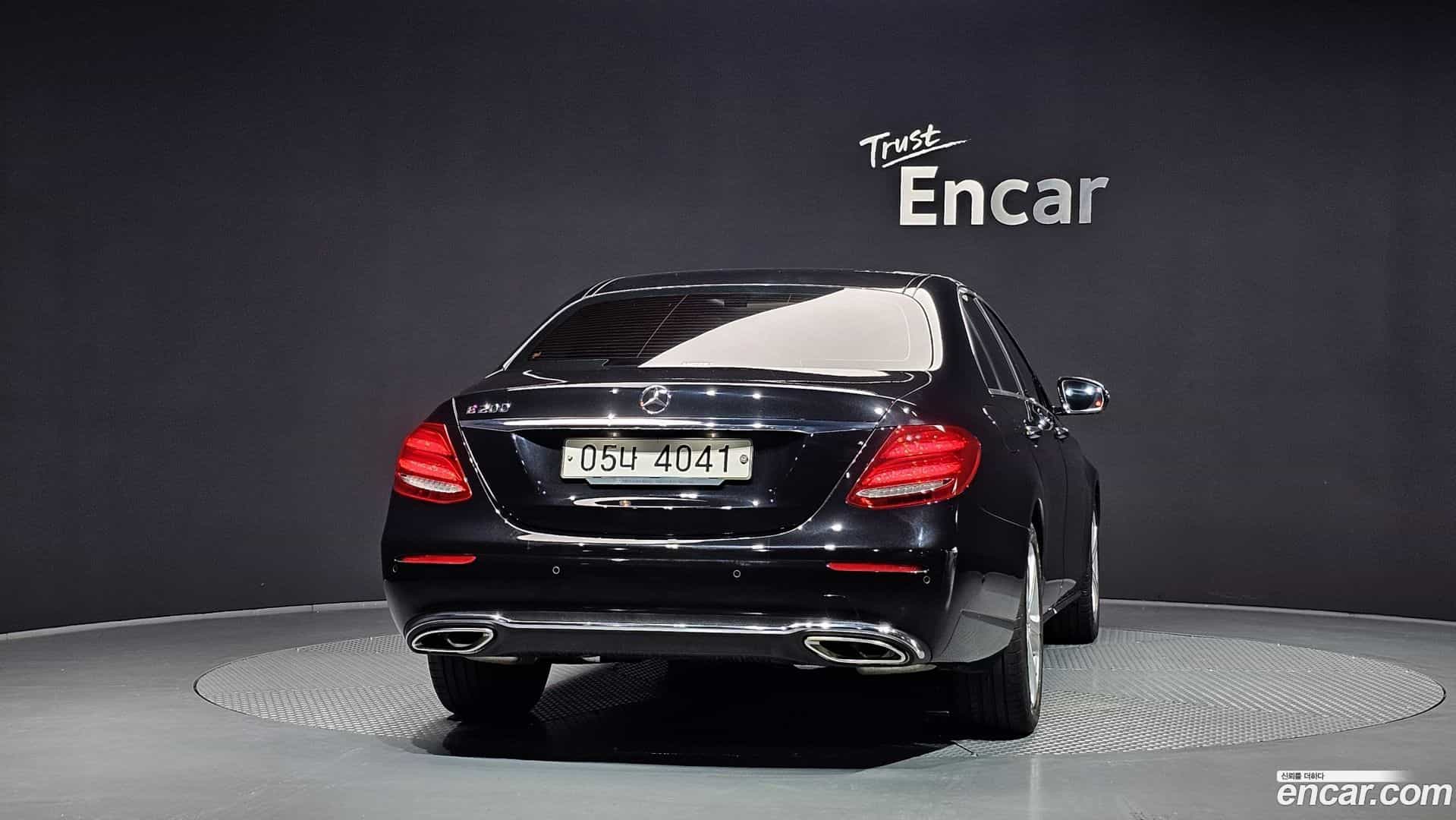 E-Class Mercedes-Benz 2018.4-OUTER-004