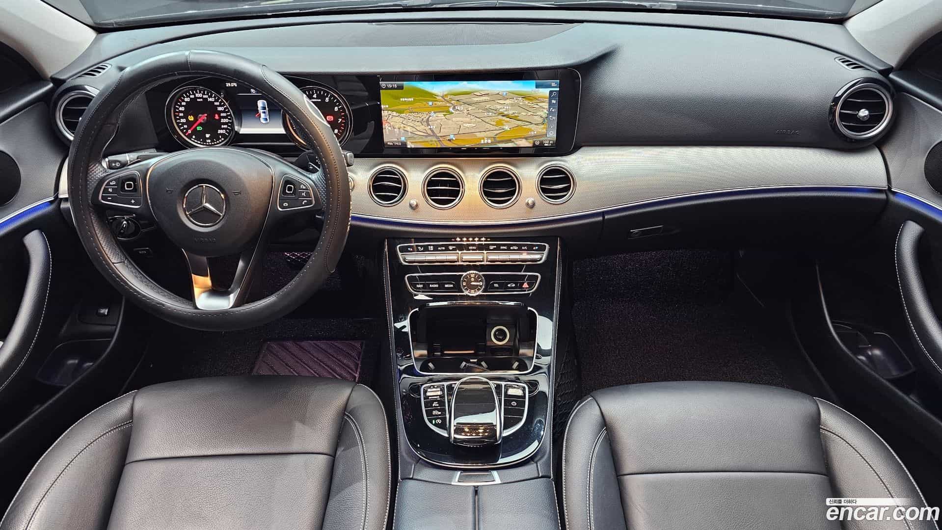 E-Class Mercedes-Benz 2018.4-INNER-007