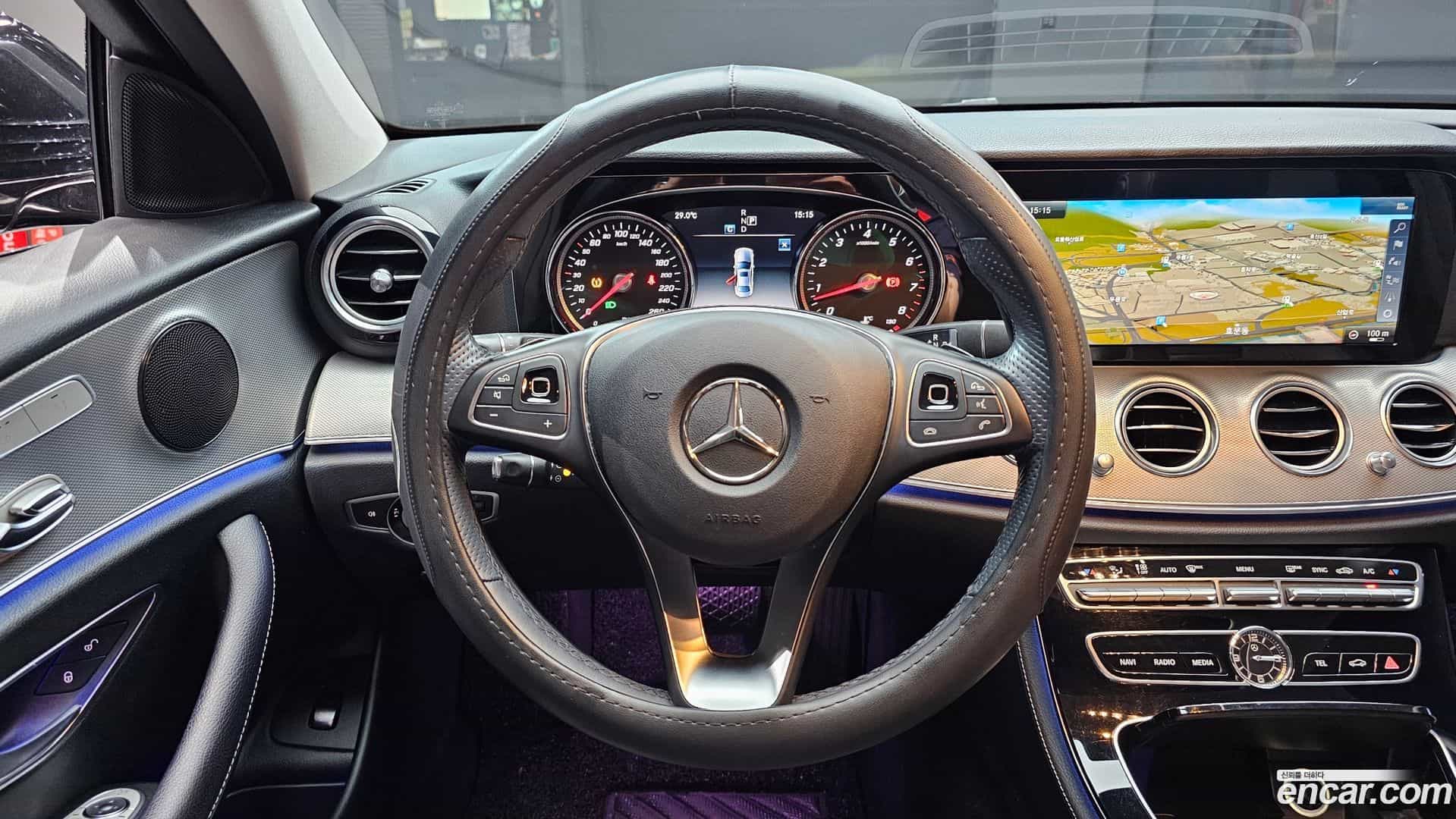 E-Class Mercedes-Benz 2018.4-OPTION-017
