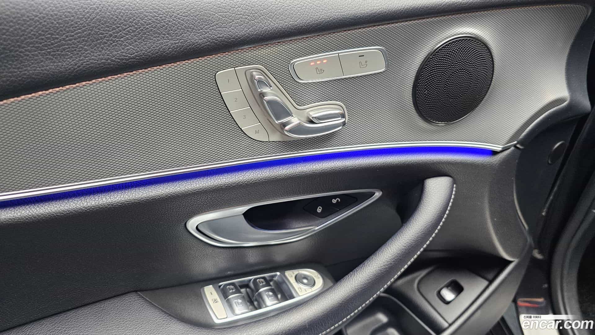 E-Class Mercedes-Benz 2018.4-OPTION-021