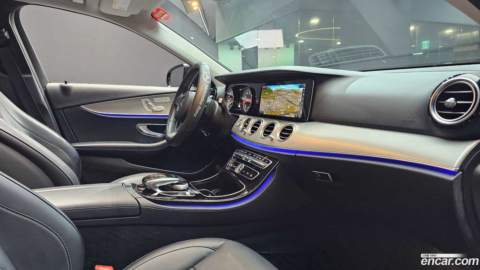 E-Class Mercedes-Benz 2018.4-OPTION-040
