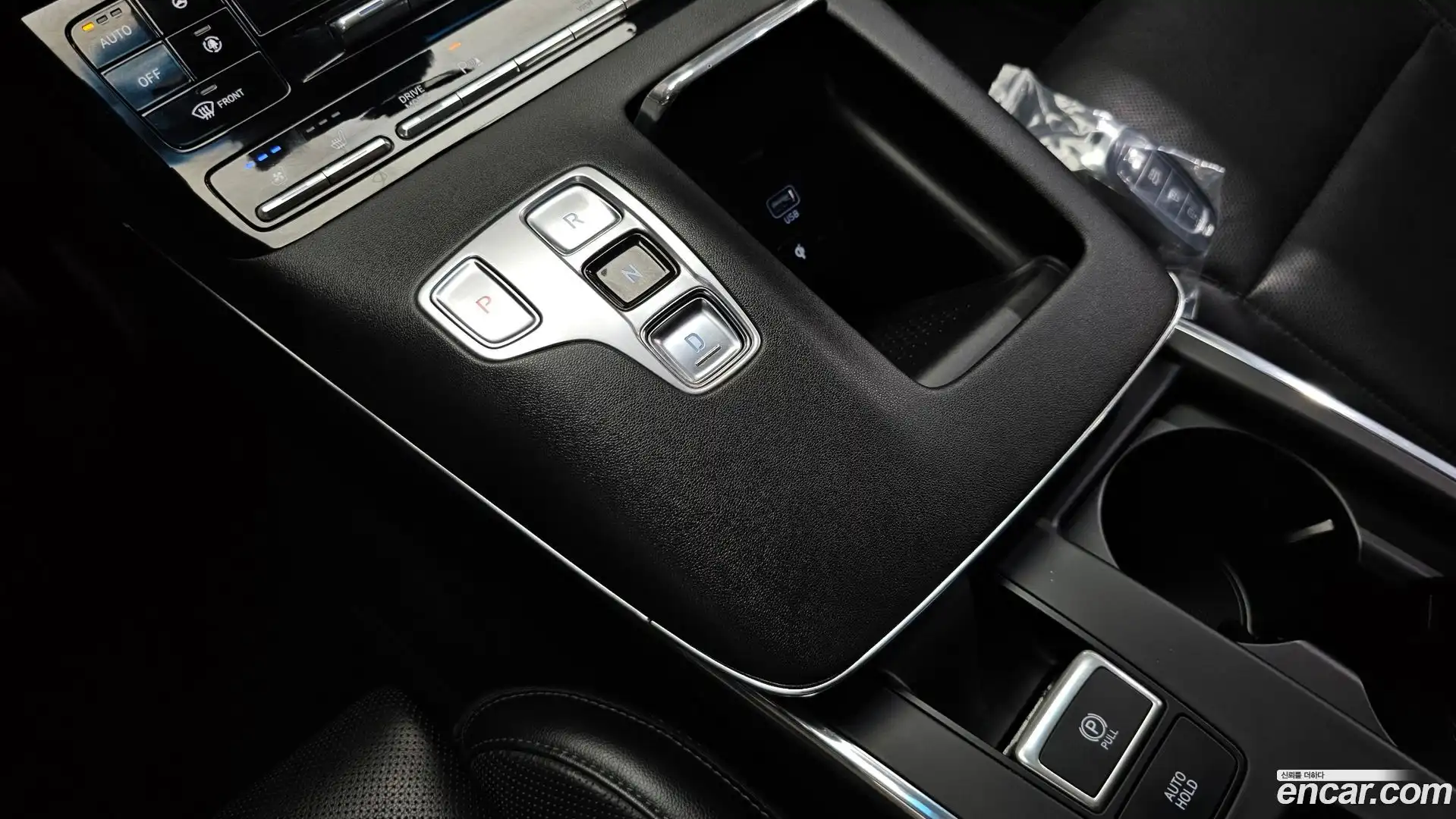 Grandeur Hyundai 2020.0-INNER-009