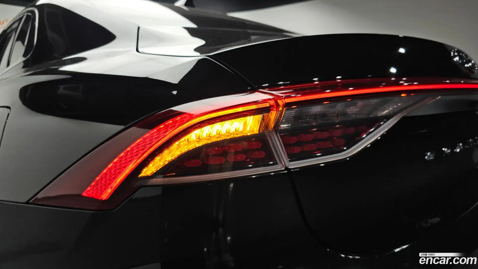 Grandeur Hyundai 2020.0-OUTER-033