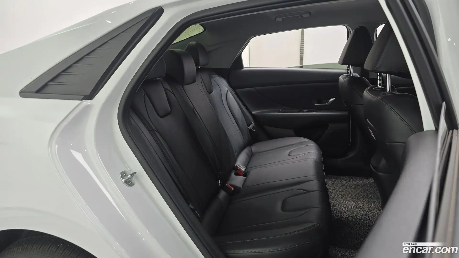 AVANTE Hyundai 2021.9-OPTION-015