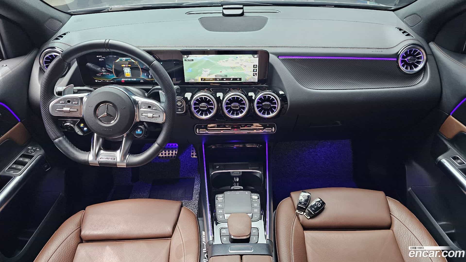 GLA-Class Mercedes-Benz 2022.4-INNER-007