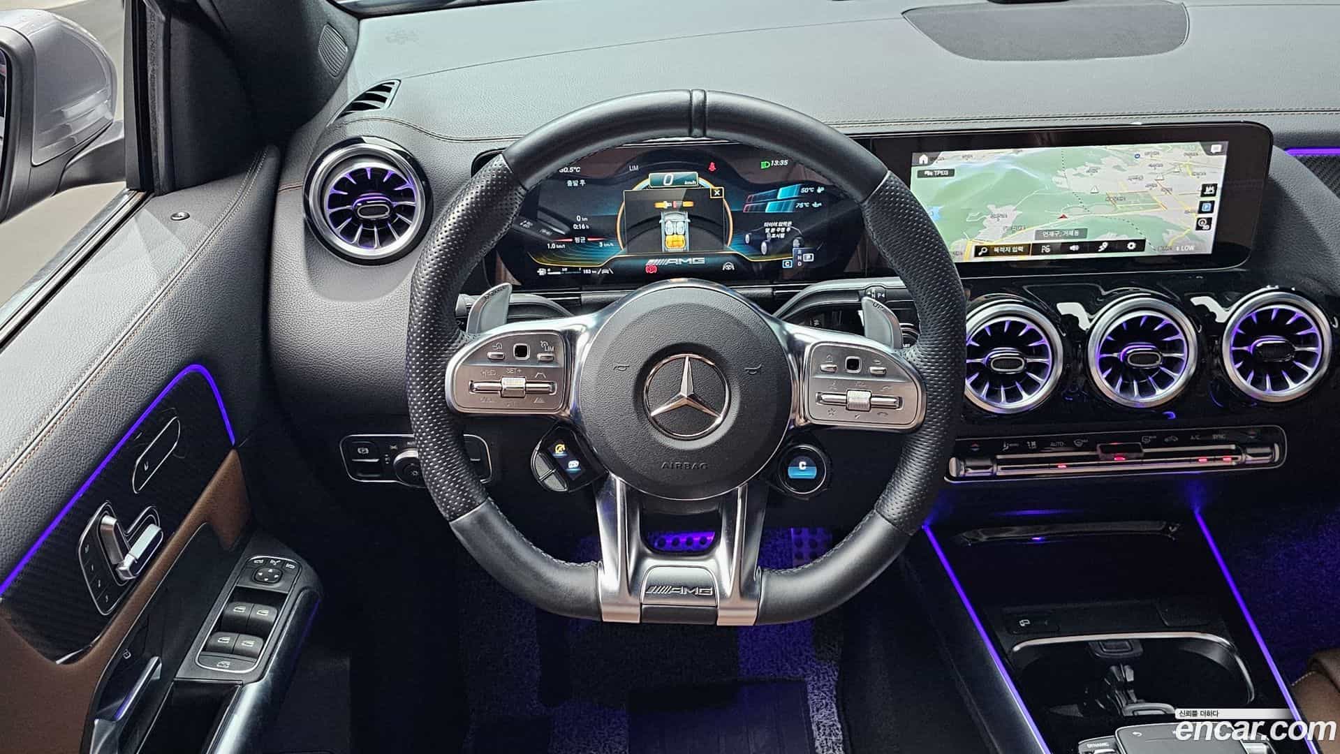 GLA-Class Mercedes-Benz 2022.4-OPTION-017