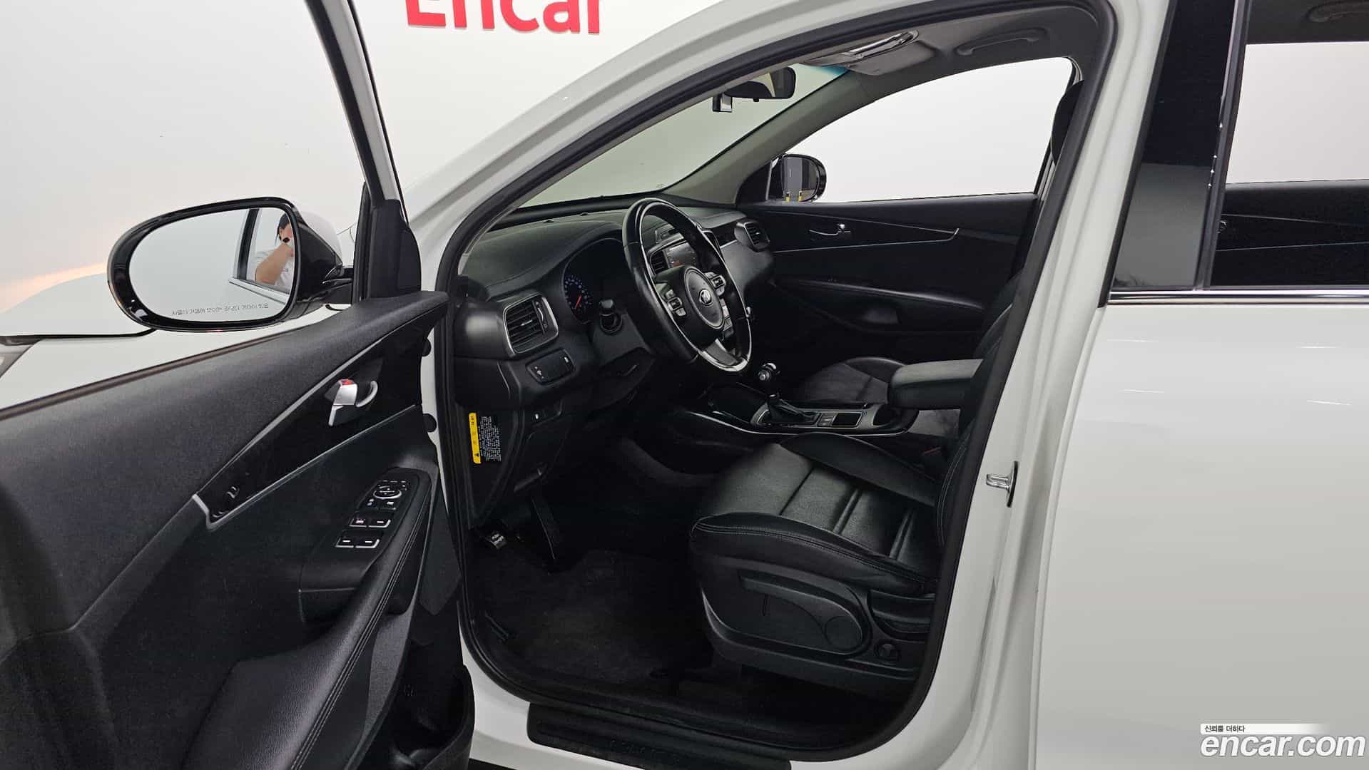 Sorento Kia 2017.3-INNER-010