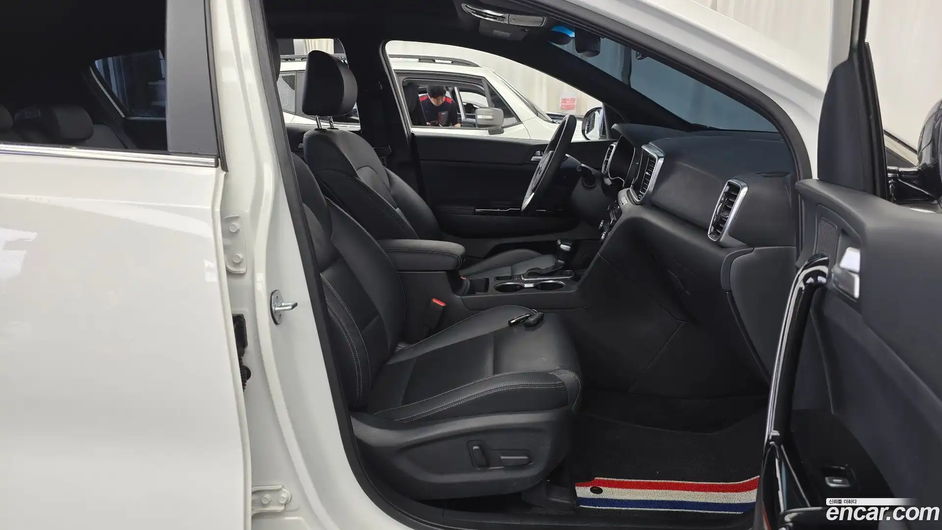 Sportage Kia 2019.4-INNER-036
