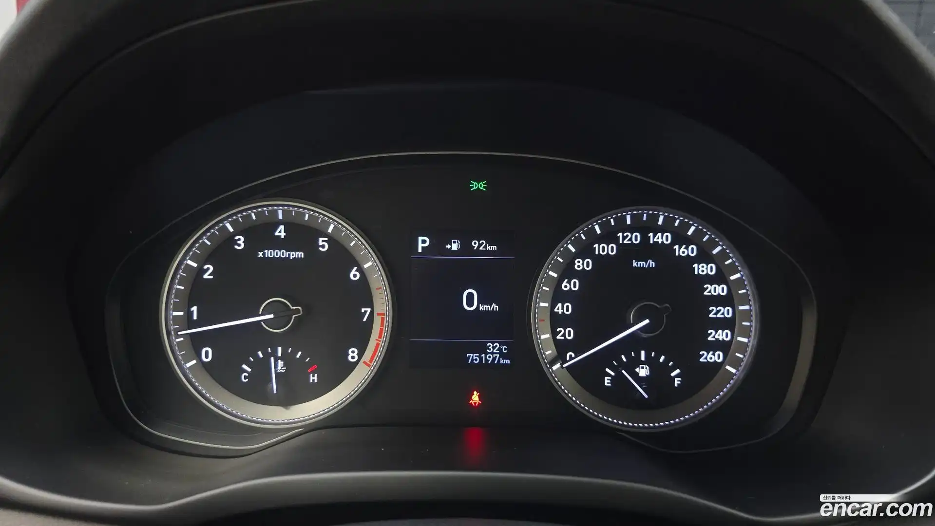 Grandeur Hyundai 2017.8-INNER-008
