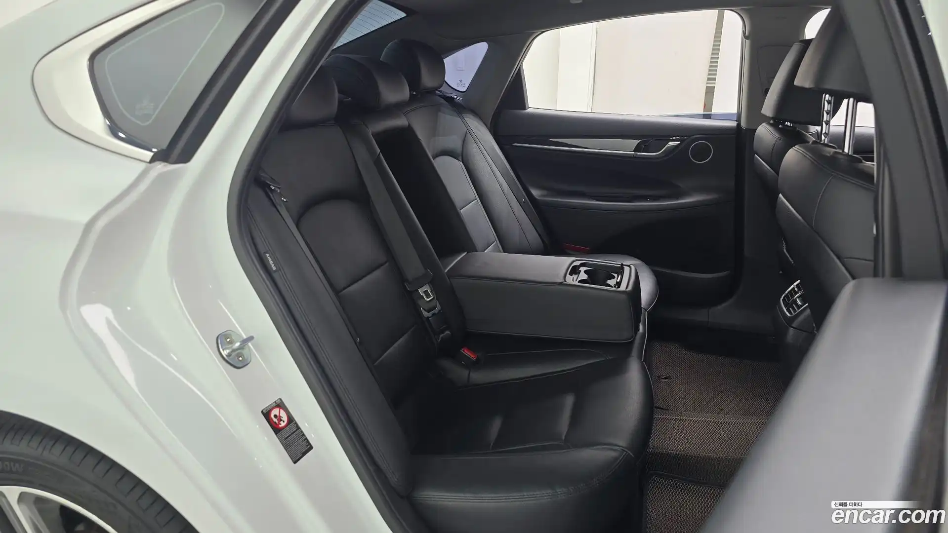 Grandeur Hyundai 2017.8-OPTION-015