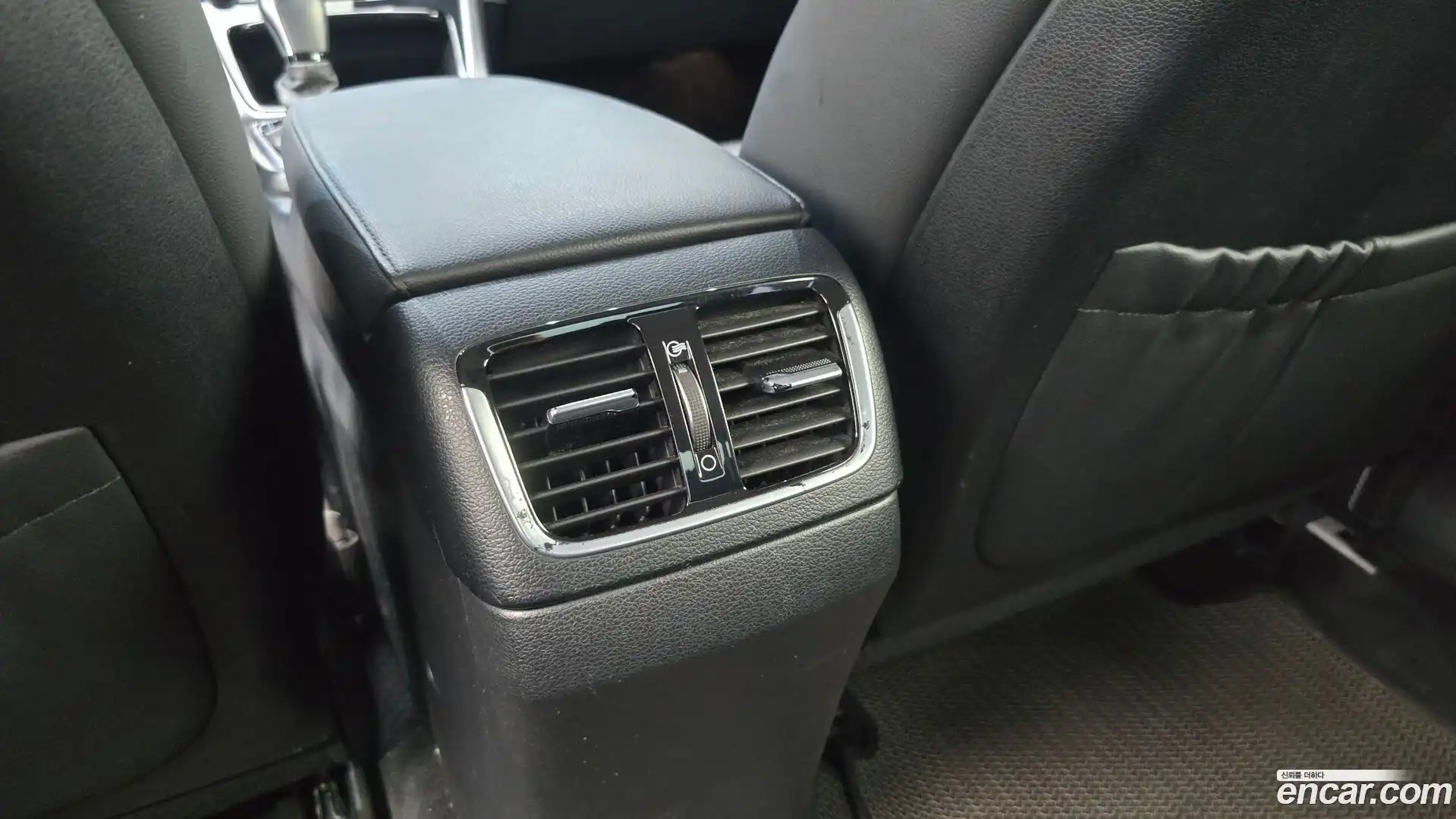 Grandeur Hyundai 2017.8-OPTION-040