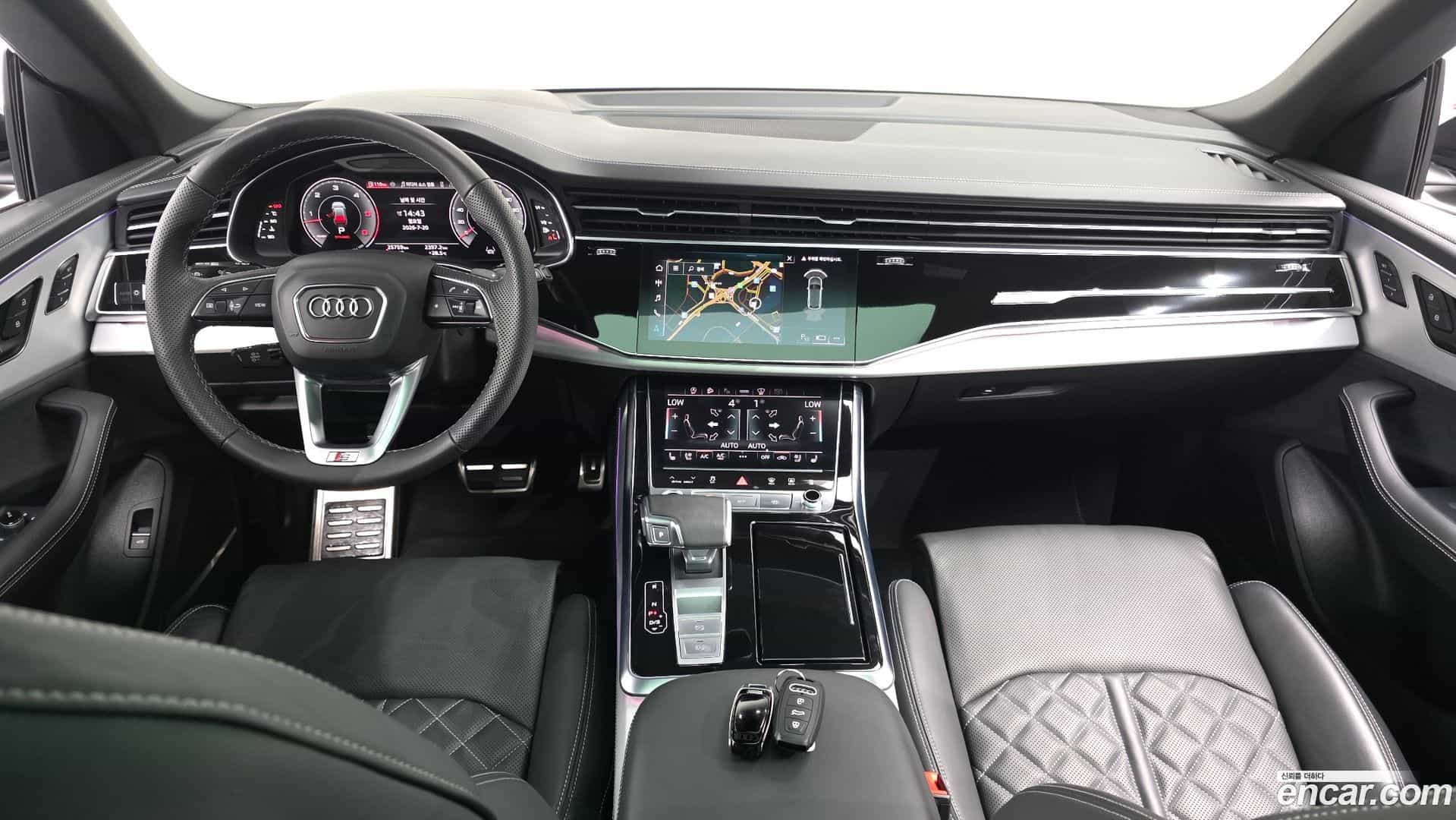 Q8 Audi 2023.11-INNER-007