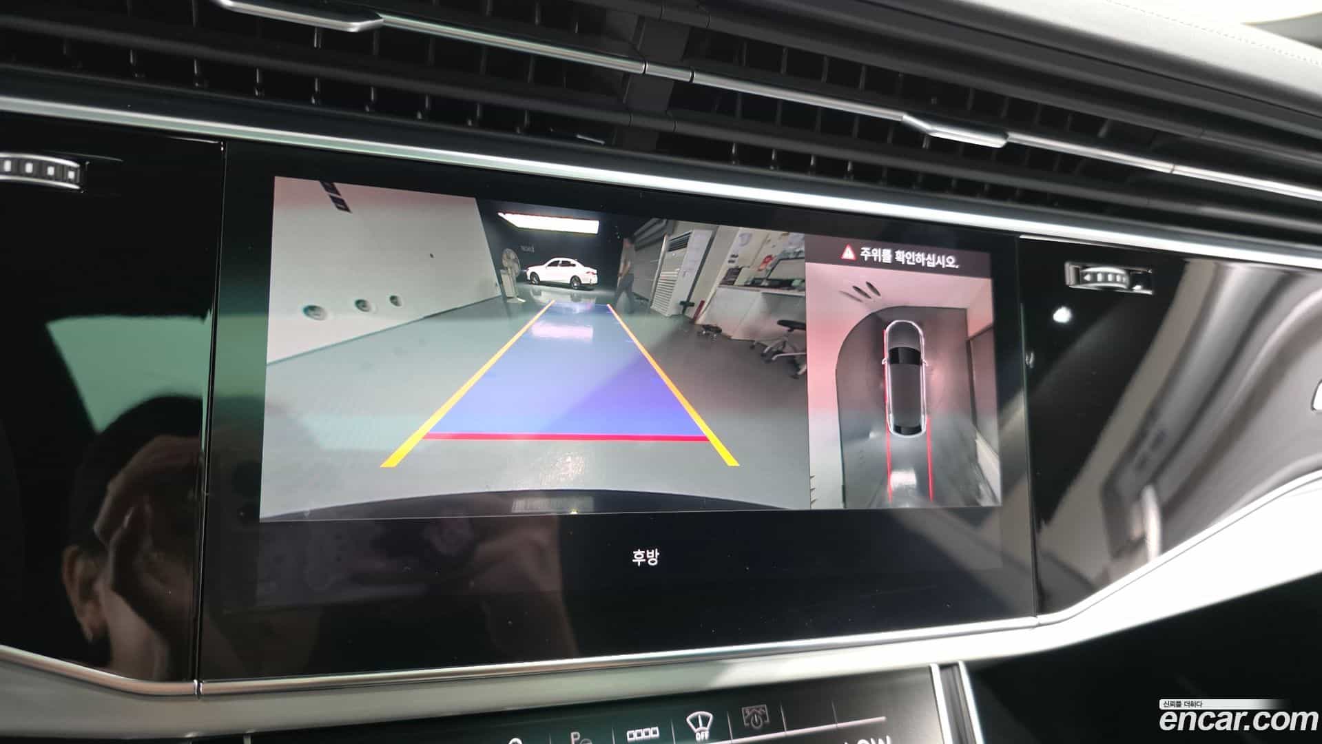 Q8 Audi 2023.11-OPTION-019