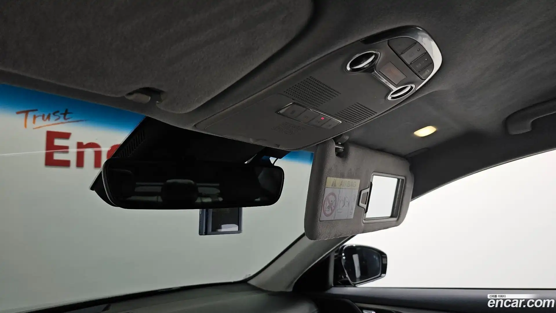 Grandeur Hyundai 2020.4-OPTION-046