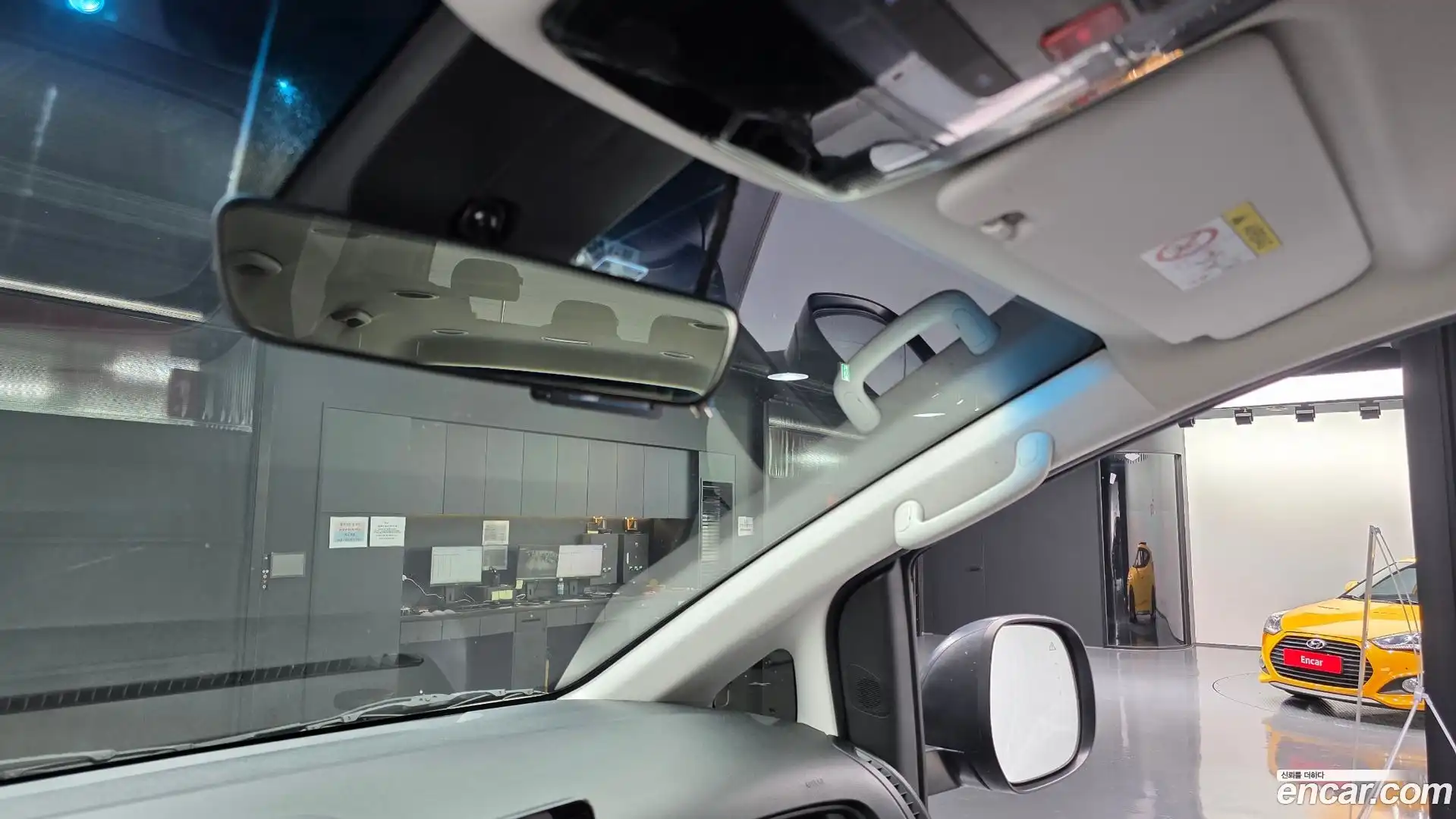 Staria Hyundai 2023.5-OPTION-023