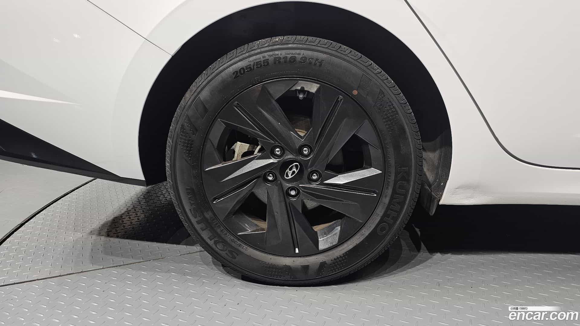 AVANTE Hyundai 2023.0-OUTER-005