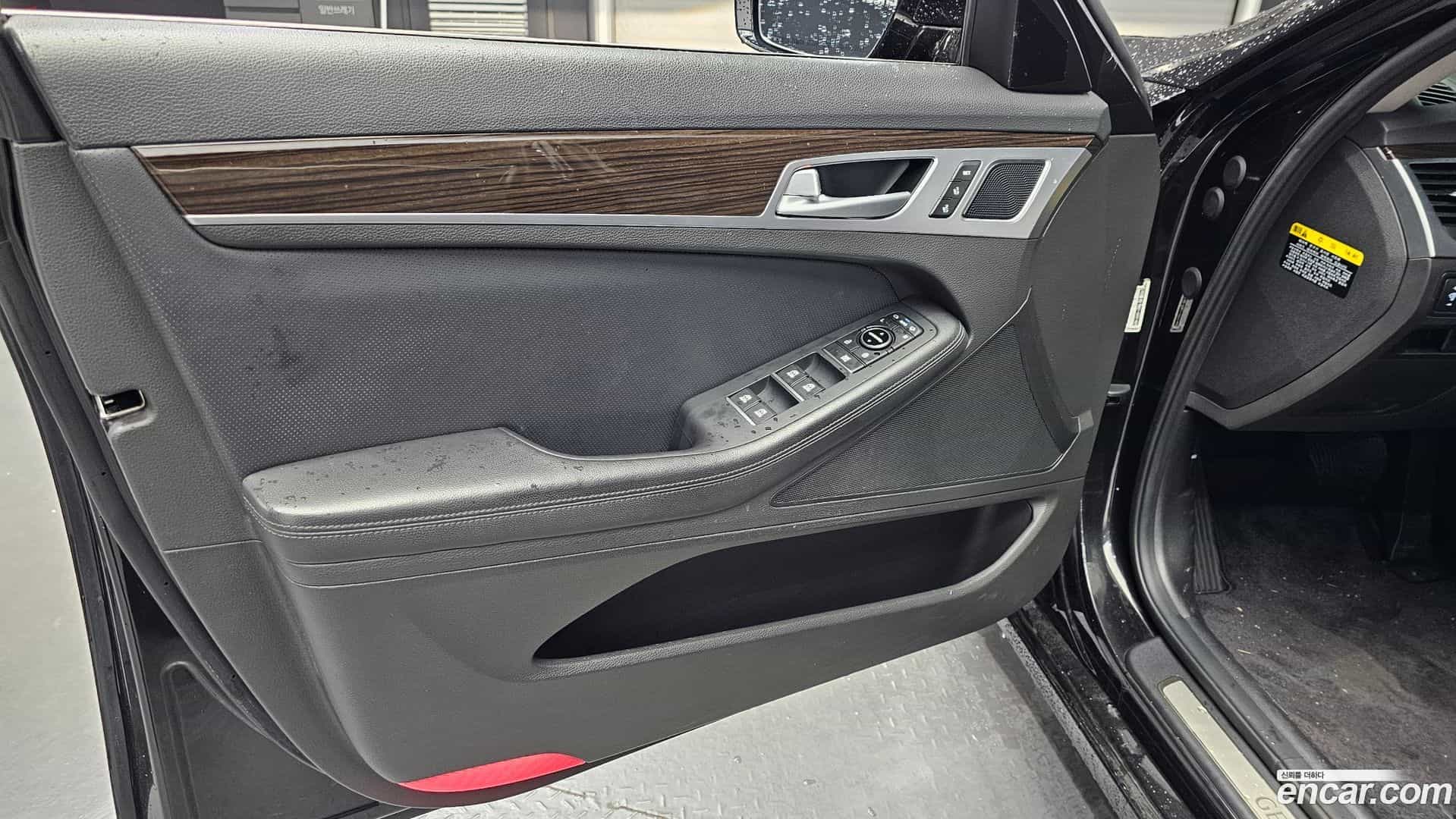 G80 Genesis 2018.7-INNER-034