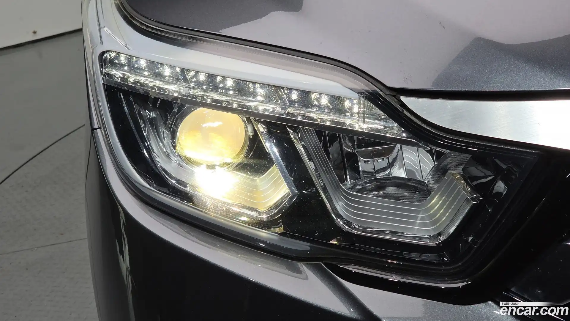 Rexton KG Mobility 2018.4-OUTER-032