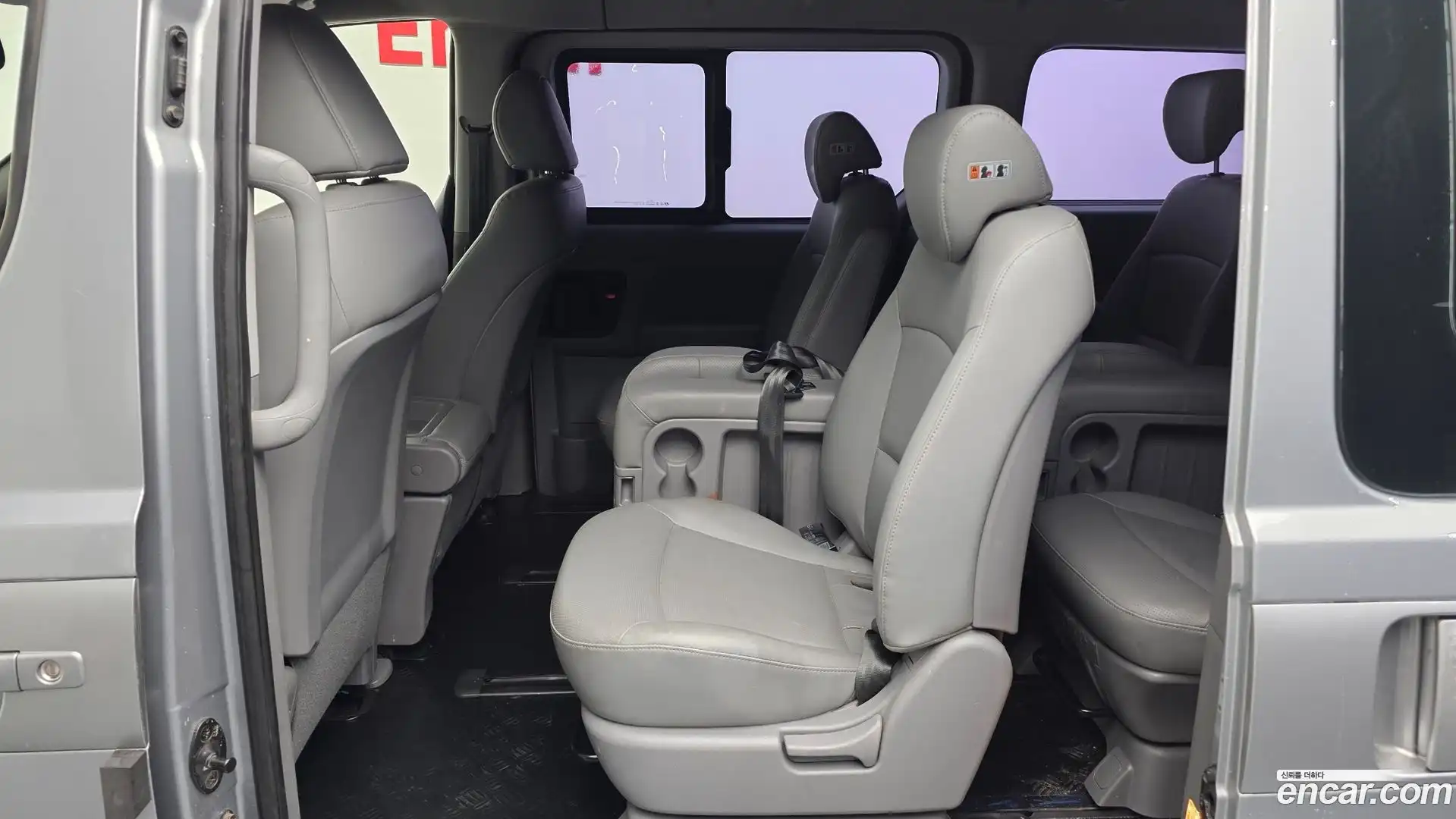 Starex Hyundai 2017.1-OPTION-016