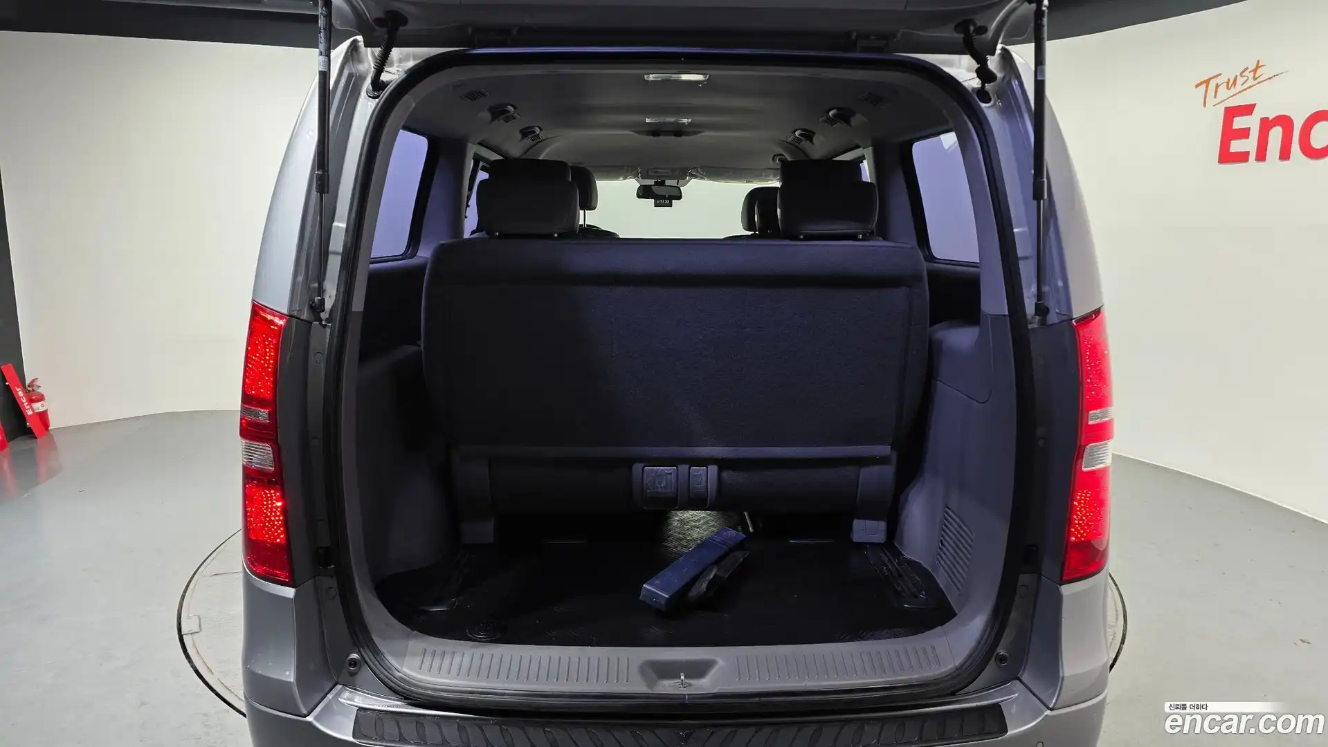 Starex Hyundai 2017.1-OPTION-024