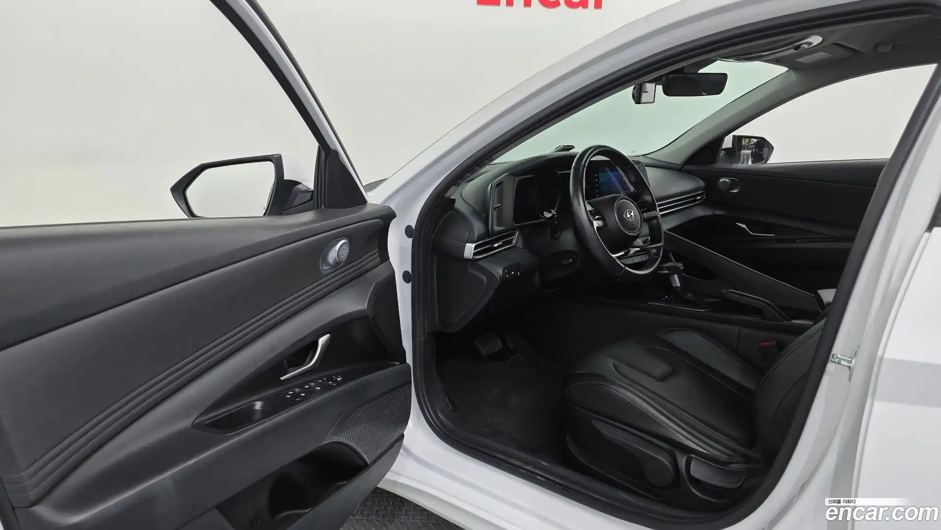 AVANTE Hyundai 2020.5-INNER-010