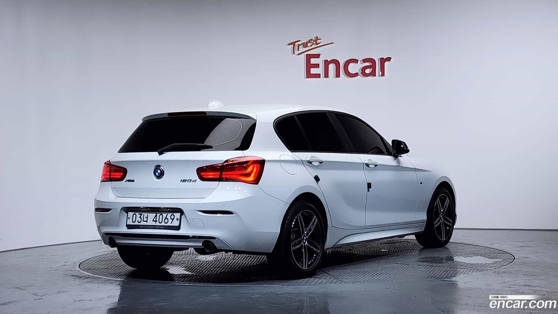 1-Series BMW 2017.4-OUTER-002