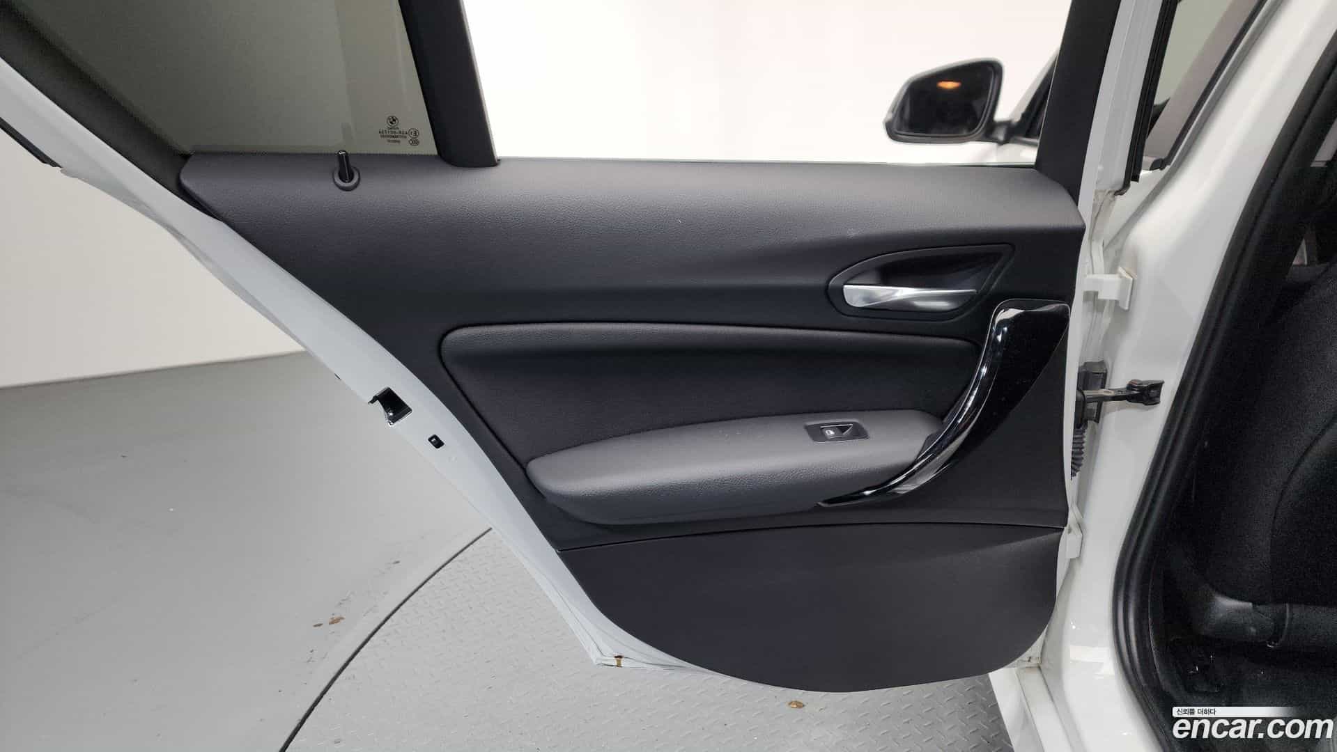 1-Series BMW 2017.4-INNER-035