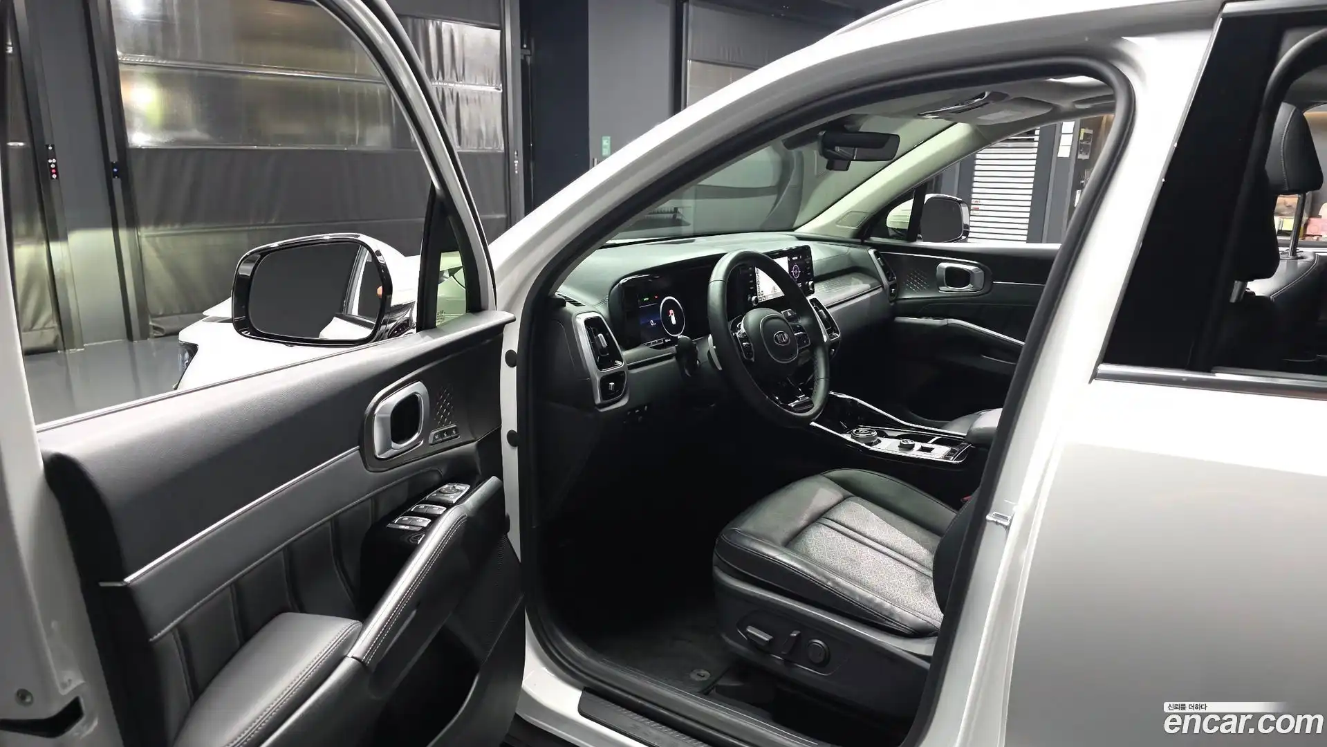 Sorento Kia 2021.2-INNER-010
