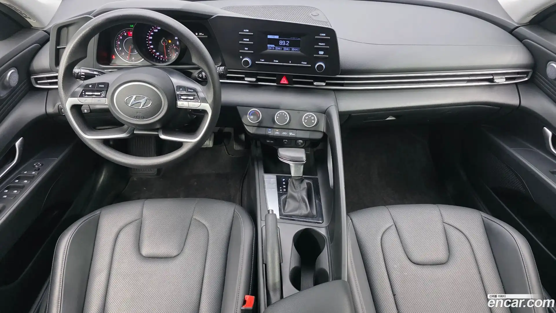 AVANTE Hyundai 2020.6-INNER-007