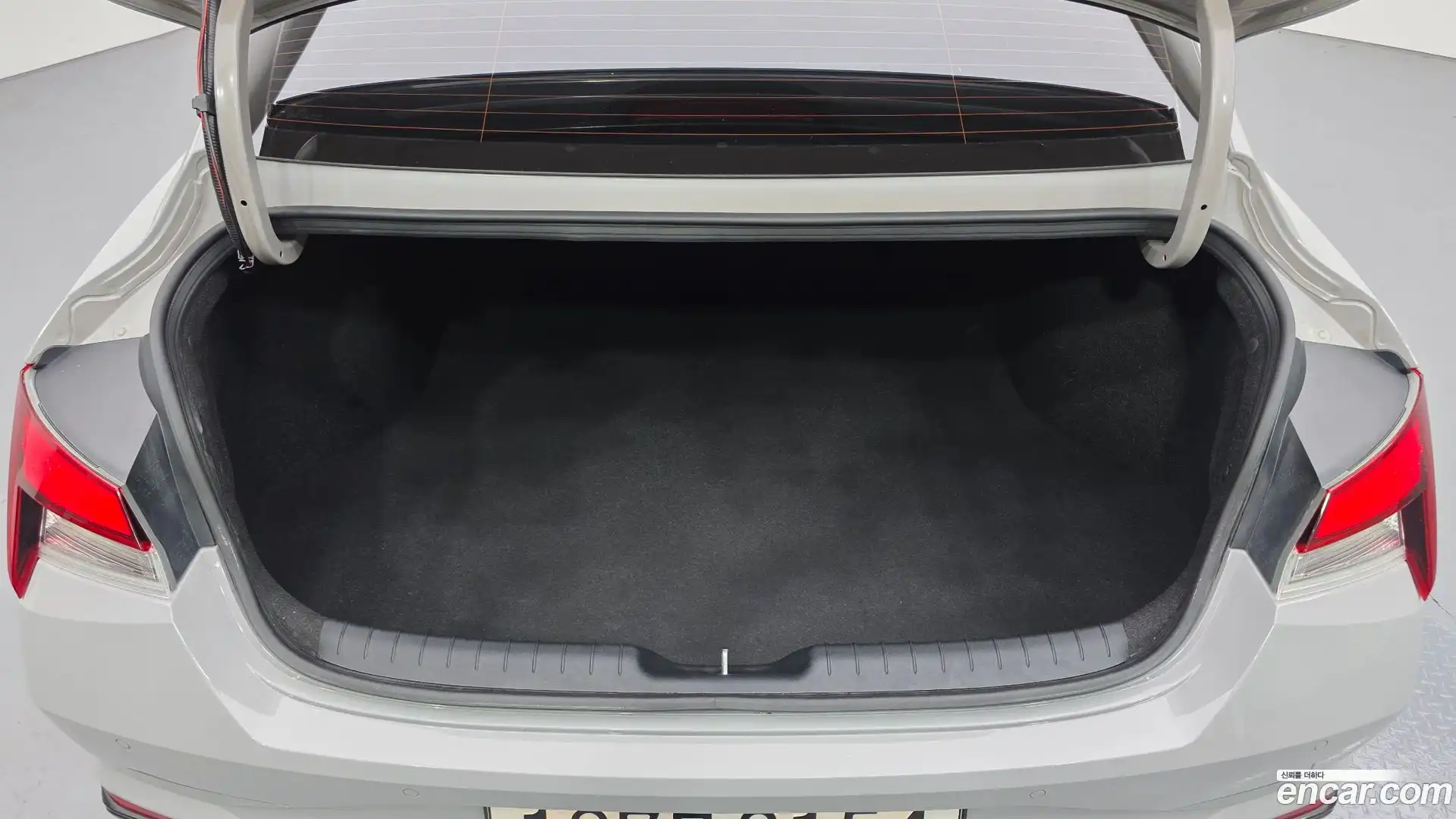 AVANTE Hyundai 2020.6-OPTION-024