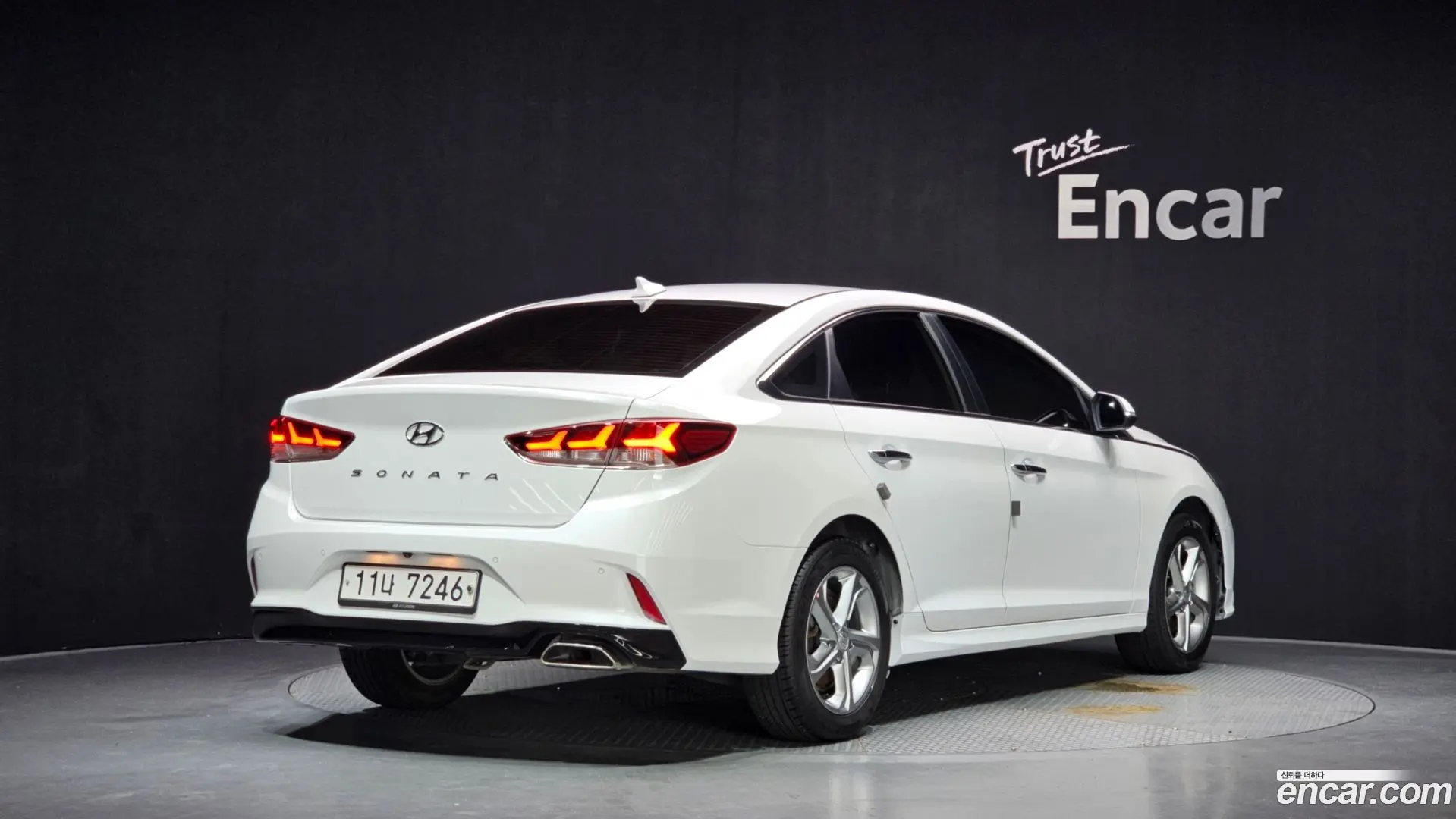 Main__Slider__Photo:Sonata Hyundai 2017.4-1