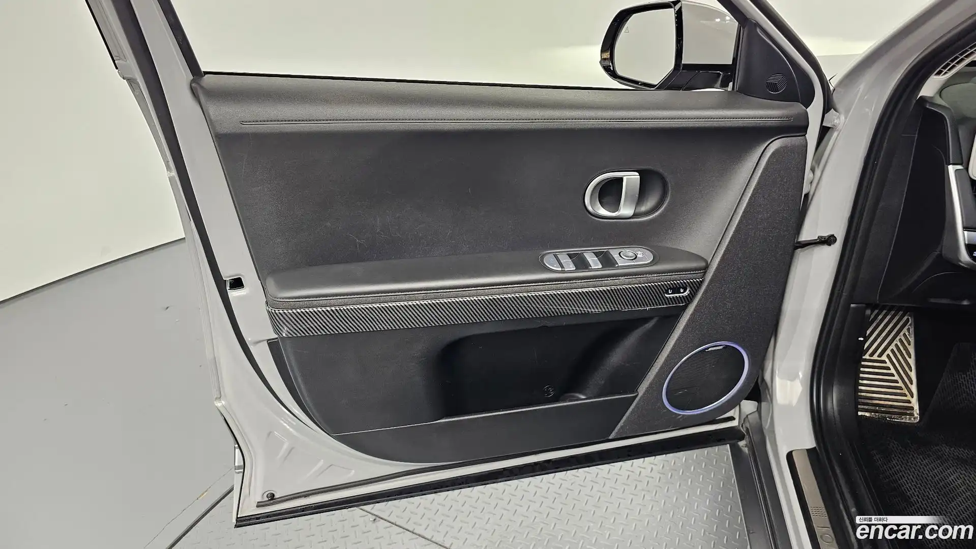 Ioniq5 Hyundai 2021.10-INNER-034