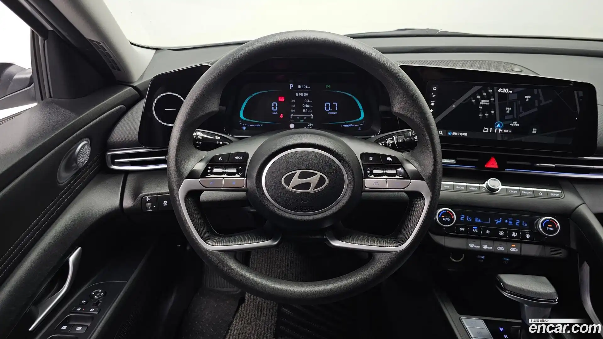 AVANTE Hyundai 2023.9-OPTION-017