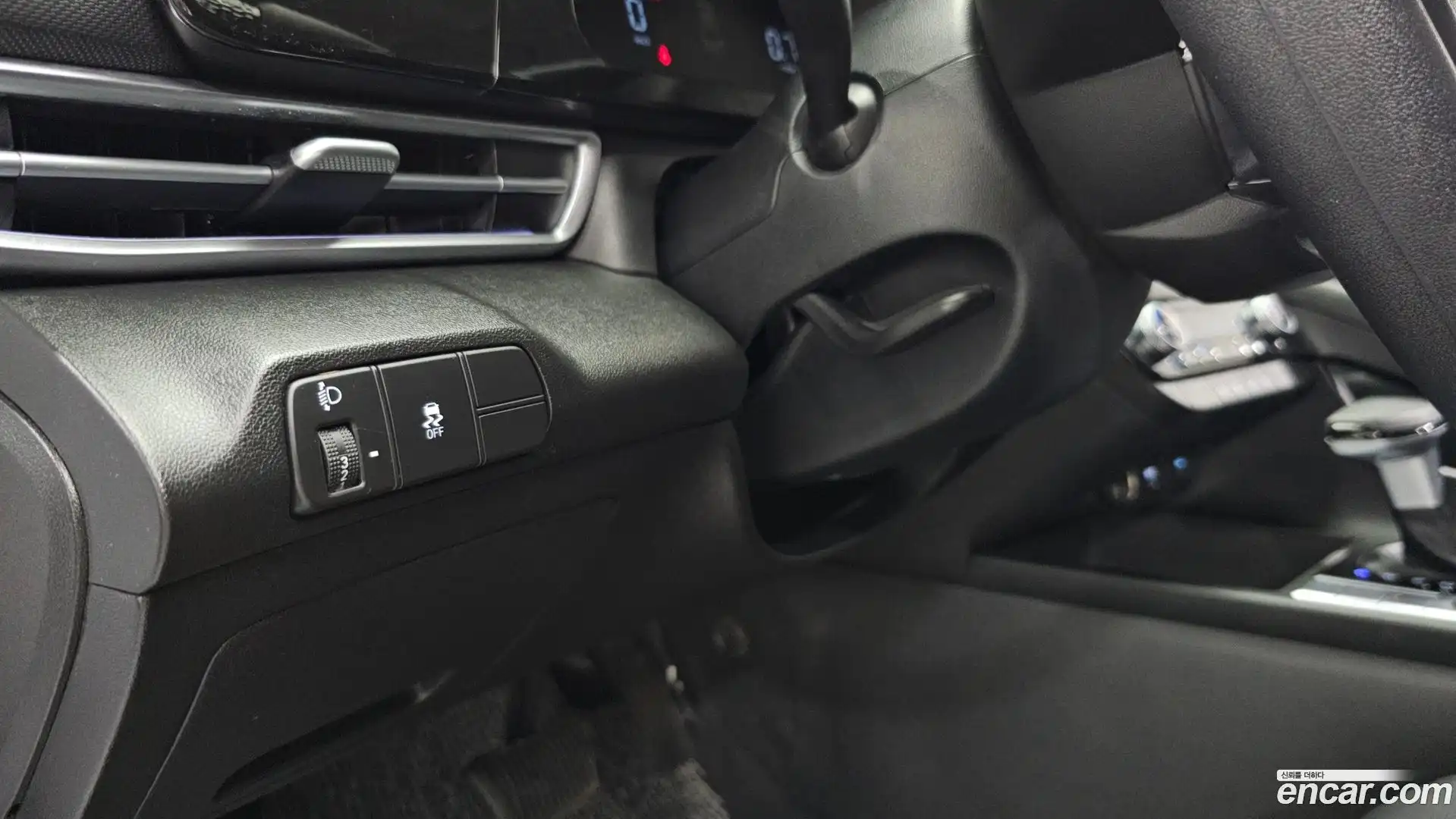 AVANTE Hyundai 2023.9-OPTION-040